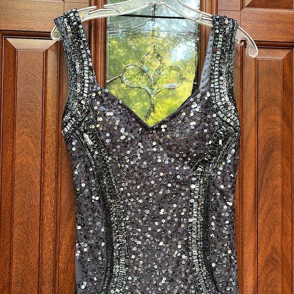 Cache Charcoal Grey Beaded Gown Sz 8 - Picture 5 of 10